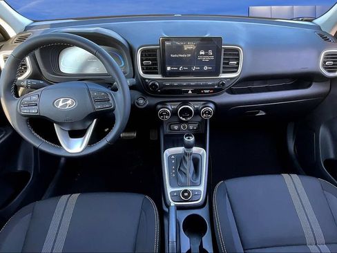 Certified 2026 Hyundai Venue SEL FWD image 5