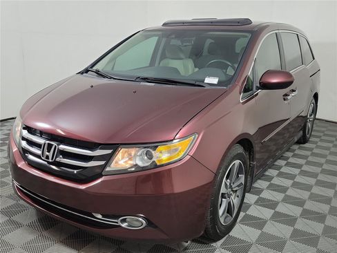 Used 2016 Honda Odyssey EX-L image 3
