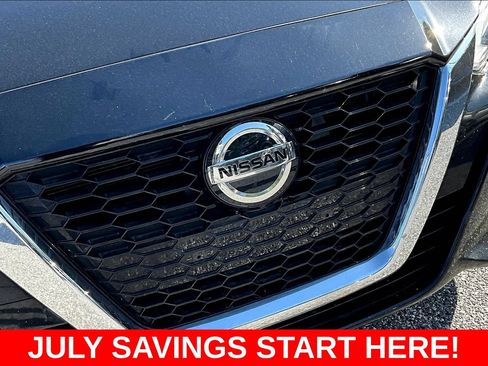 Used 2022 Nissan Altima 2.5 SV FWD image 39