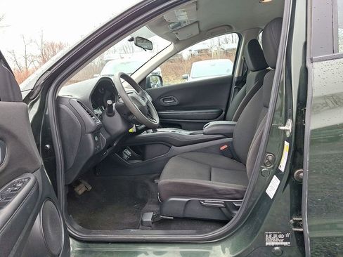 Used 2018 Honda HR-V LX image 16