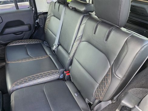 Used 2021 Jeep Wrangler Unlimited Sahara image 13