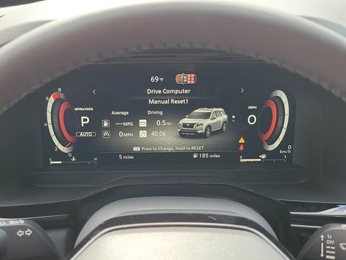 New 2026 Nissan Pathfinder SL AWD/4WD image 31