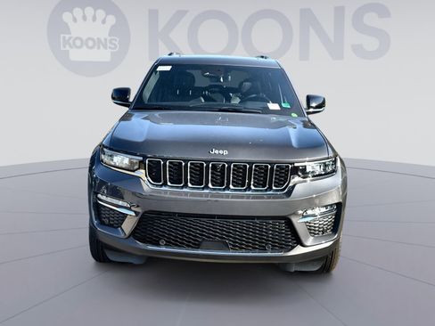 New 2025 Jeep Grand Cherokee Limited w/ Luxury Tech Group II image 11