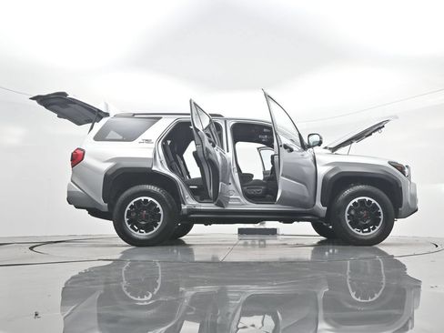 Used 2025 Toyota 4Runner TRD Off-Road Premium w/ Tow Technology Package AWD/4WD image 53