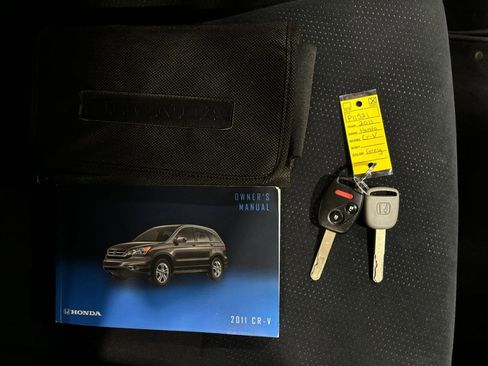 Used 2011 Honda CR-V EX image 39