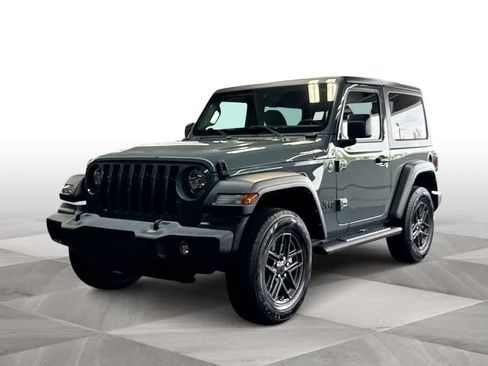Used 2024 Jeep Wrangler Sport AWD/4WD image 4