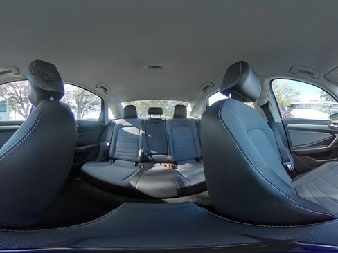 Used 2025 Volkswagen Jetta SE image 36