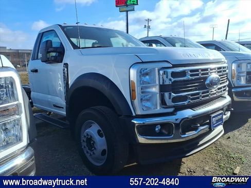 New 2026 Ford F550 4x4 Regular Cab Super Duty image 1