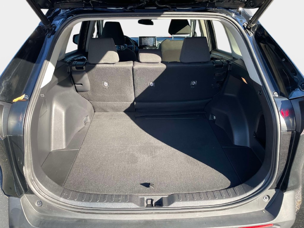 Used 2021 Toyota RAV4 XLE w/ Convenience Package AWD/4WD image 14