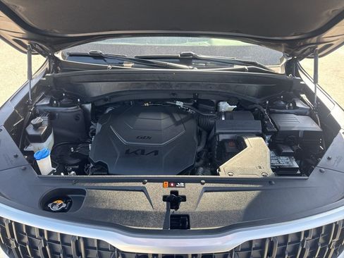 Used 2023 Kia Telluride EX image 33