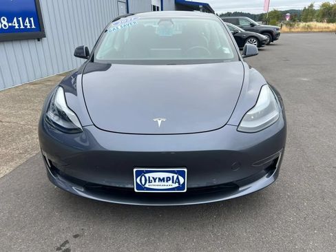 Used 2021 Tesla Model 3 Standard Range Plus RWD image 4