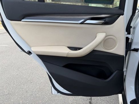 Used 2018 BMW X1 xDrive28i image 36