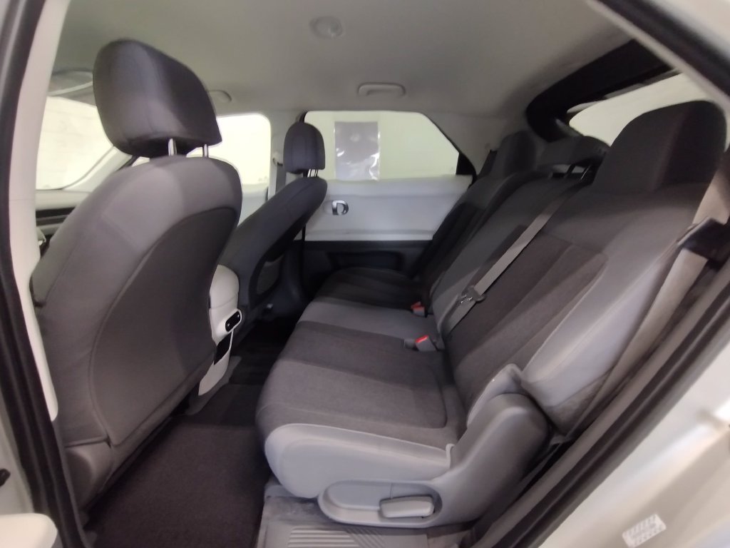 Certified 2024 Hyundai Ioniq 5 SEL AWD/4WD image 37