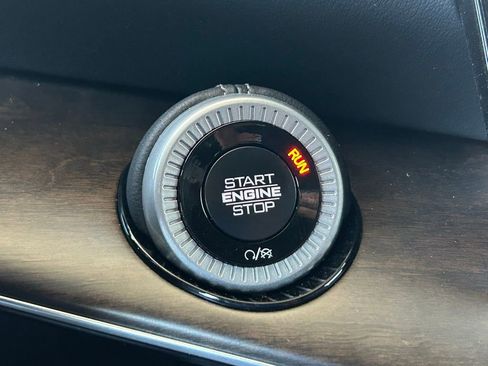 Used 2024 Jeep Grand Wagoneer Series I image 61