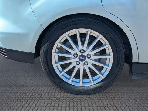 Used 2014 Ford C-MAX Energi SEL w/ Equipment Group 302A FWD image 10