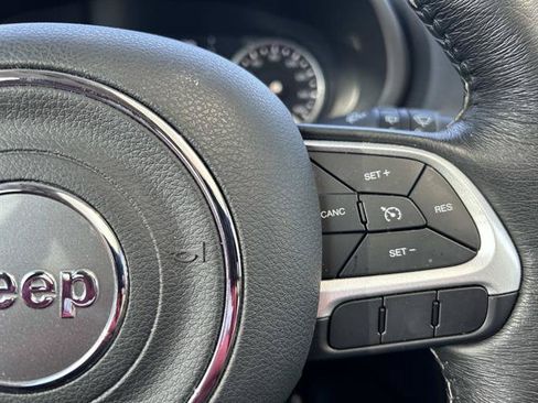Certified 2023 Jeep Renegade Latitude w/ Sun/Sound Group AWD/4WD image 23