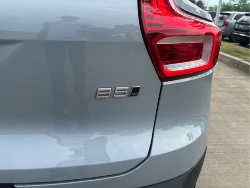 Used 2024 Volvo XC40 B5 Ultimate w/ Protection Package Premier AWD/4WD image 10