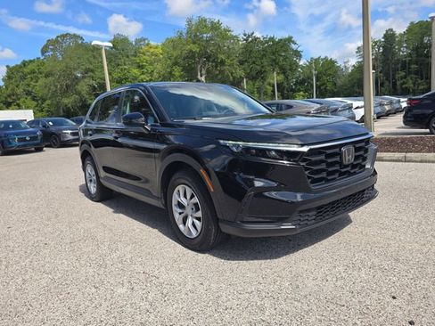 Used 2025 Honda CR-V LX image 2