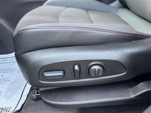 Certified 2024 Chevrolet Equinox RS image 17