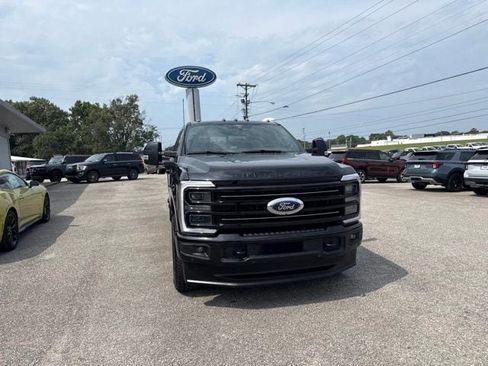 Used 2025 Ford F250 Platinum AWD/4WD image 8