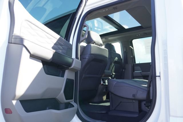 Used 2025 Ford F350 Platinum w/ Platinum Plus Package AWD/4WD image 22