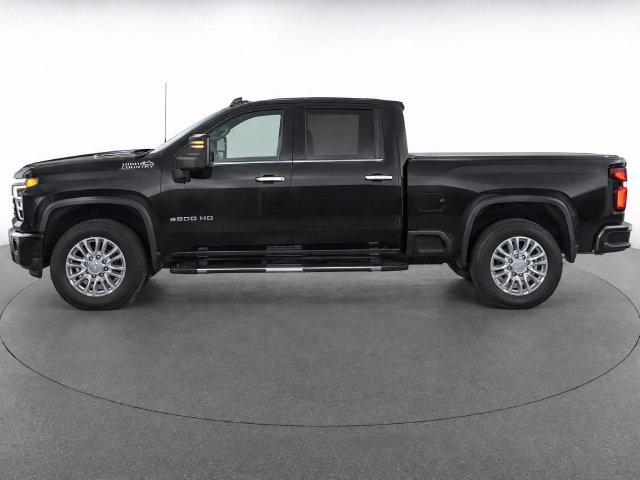 Used 2020 Chevrolet Silverado 3500 High Country w/ Technology Package AWD/4WD image 6