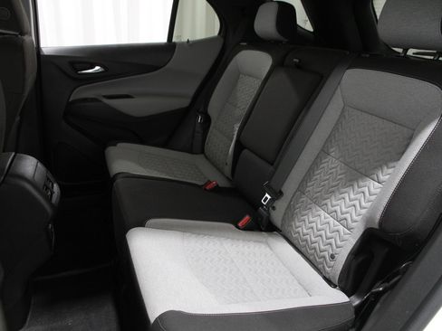 Certified 2024 Chevrolet Equinox LS w/ LS Convenience Package image 18