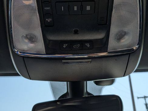 Used 2020 Jeep Grand Cherokee Altitude AWD/4WD image 21