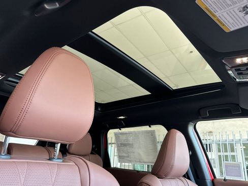 New 2025 Mitsubishi Outlander SEL image 15