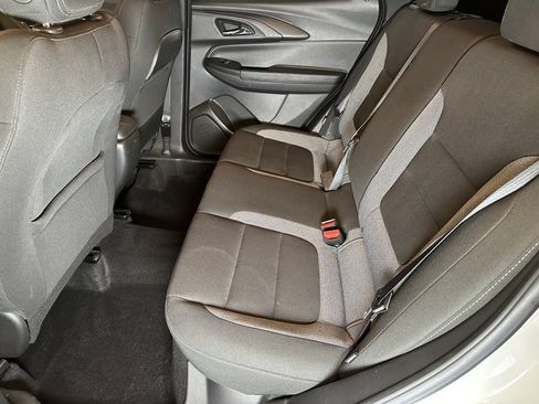 Used 2023 Chevrolet TrailBlazer LT AWD/4WD image 20