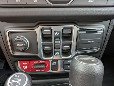 New 2026 Jeep Gladiator Mojave AWD/4WD image 24