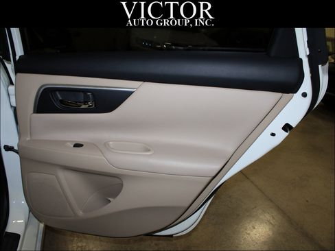 Used 2018 Nissan Altima 3.5 SL image 33