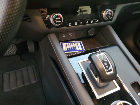 Used 2024 Mitsubishi Outlander SE image 23