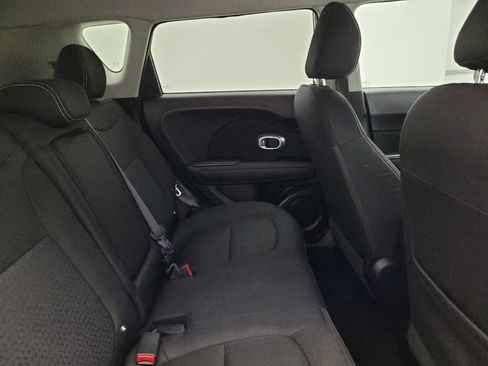 Used 2016 Kia Soul image 19