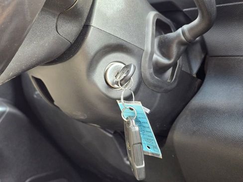 Used 2022 GMC Sierra 2500 SLE image 36