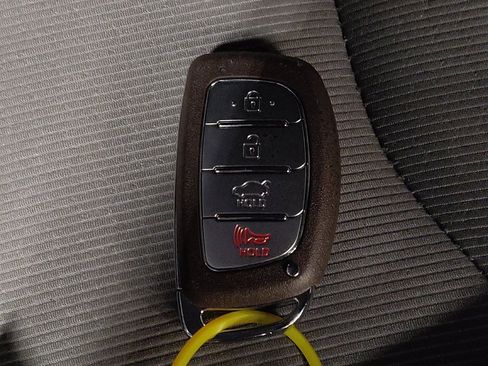 Used 2018 Hyundai Elantra Value Edition image 32