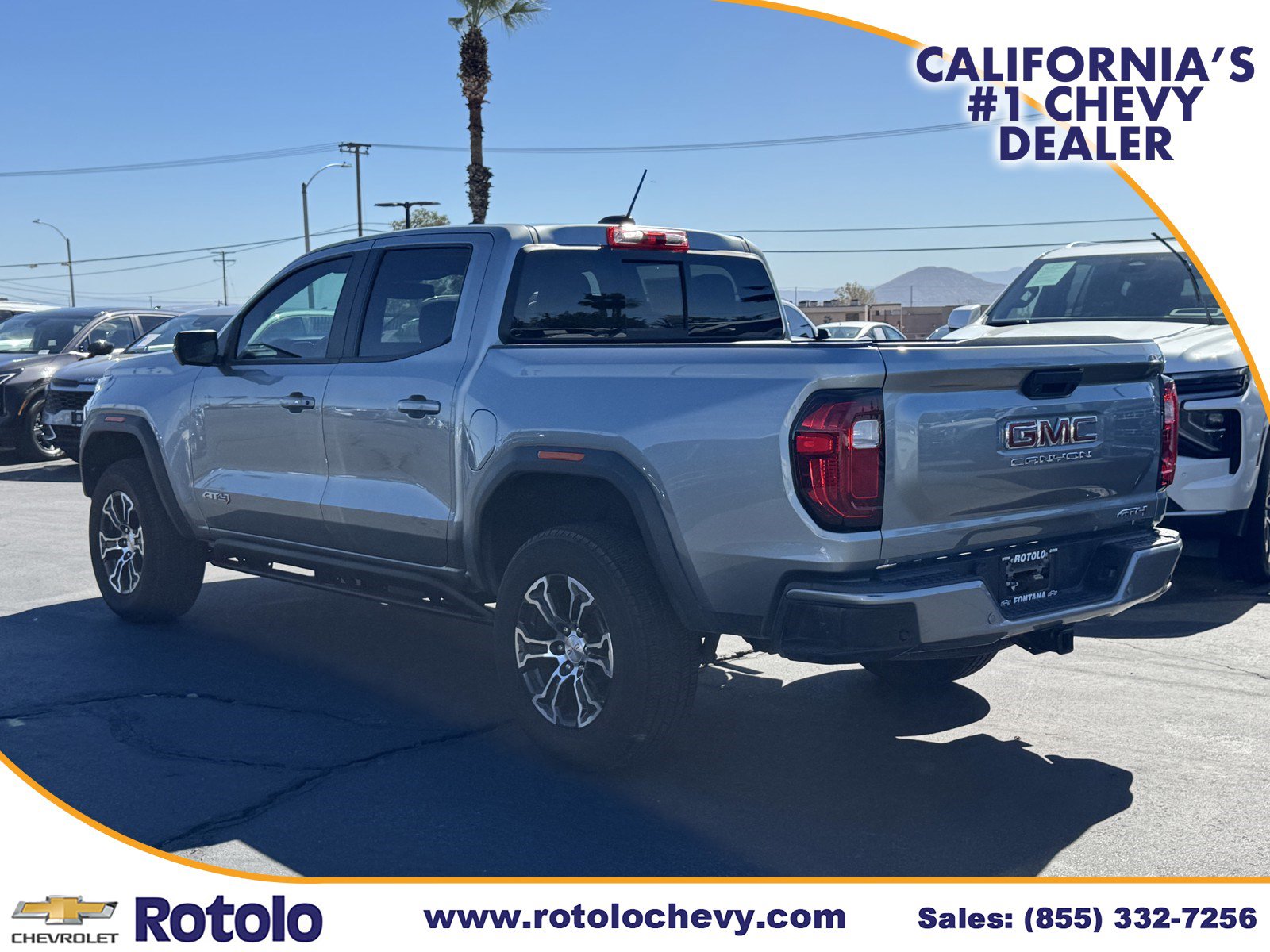 Used 2024 GMC Canyon AT4 w/ AT4 Premium Package AWD/4WD image 4