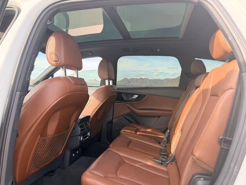 Used 2018 Audi Q7 3.0T Prestige w/ Prestige Package AWD/4WD image 10
