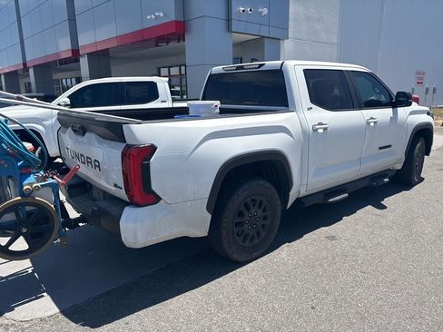 Used 2024 Toyota Tundra SR5 w/ SR5 Premium Package AWD/4WD image 15