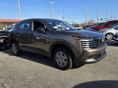 New 2026 Nissan Kicks S image 15