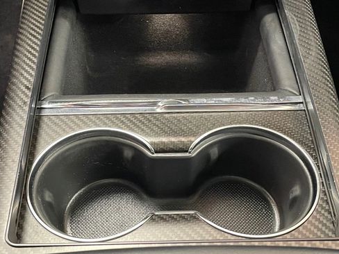 Used 2022 Tesla Model X Plaid image 42