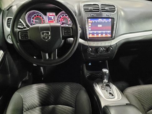 Used 2017 Dodge Journey SXT FWD image 22