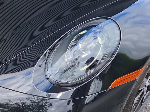 Certified 2025 Porsche 911 Carrera image 24