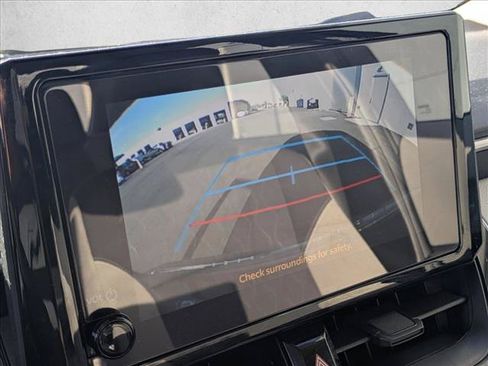 Used 2025 Toyota Corolla LE FWD image 10