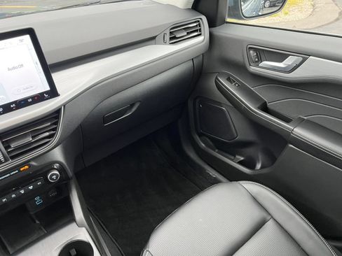 Certified 2023 Ford Escape Platinum AWD/4WD image 27