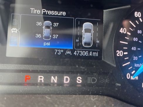 Used 2020 Ford Edge SE image 10