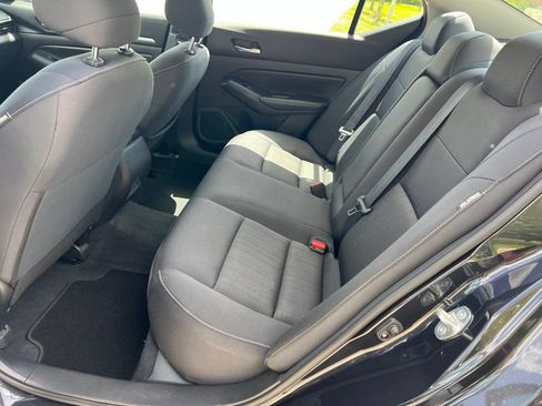 Used 2022 Nissan Altima 2.5 SV FWD image 19