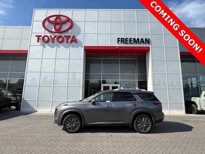 Used 2023 Nissan Pathfinder SL w/ SL Premium Package