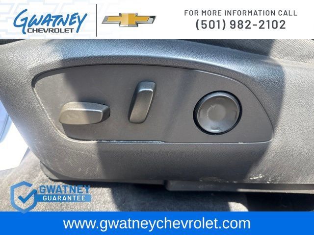 Used 2024 Chevrolet Traverse LT FWD image 23