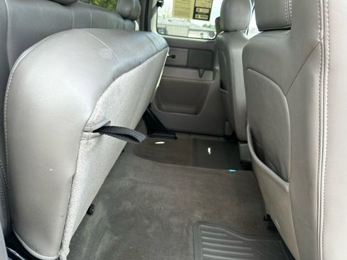Used 2005 GMC Sierra 2500 SLT w/ Skid Plate Package image 22